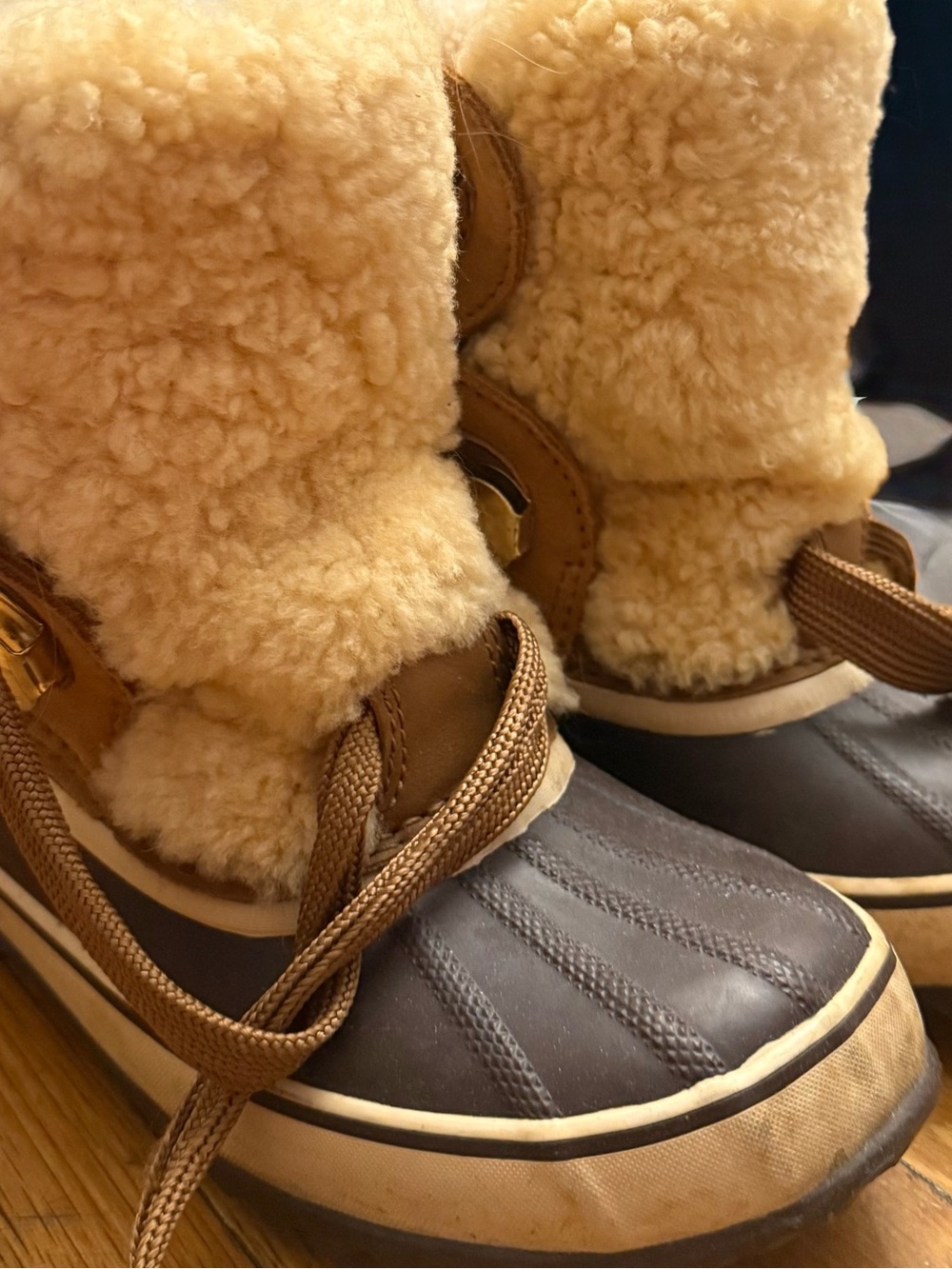 Sorel x Chloe winter boots - Picture 2 of 4